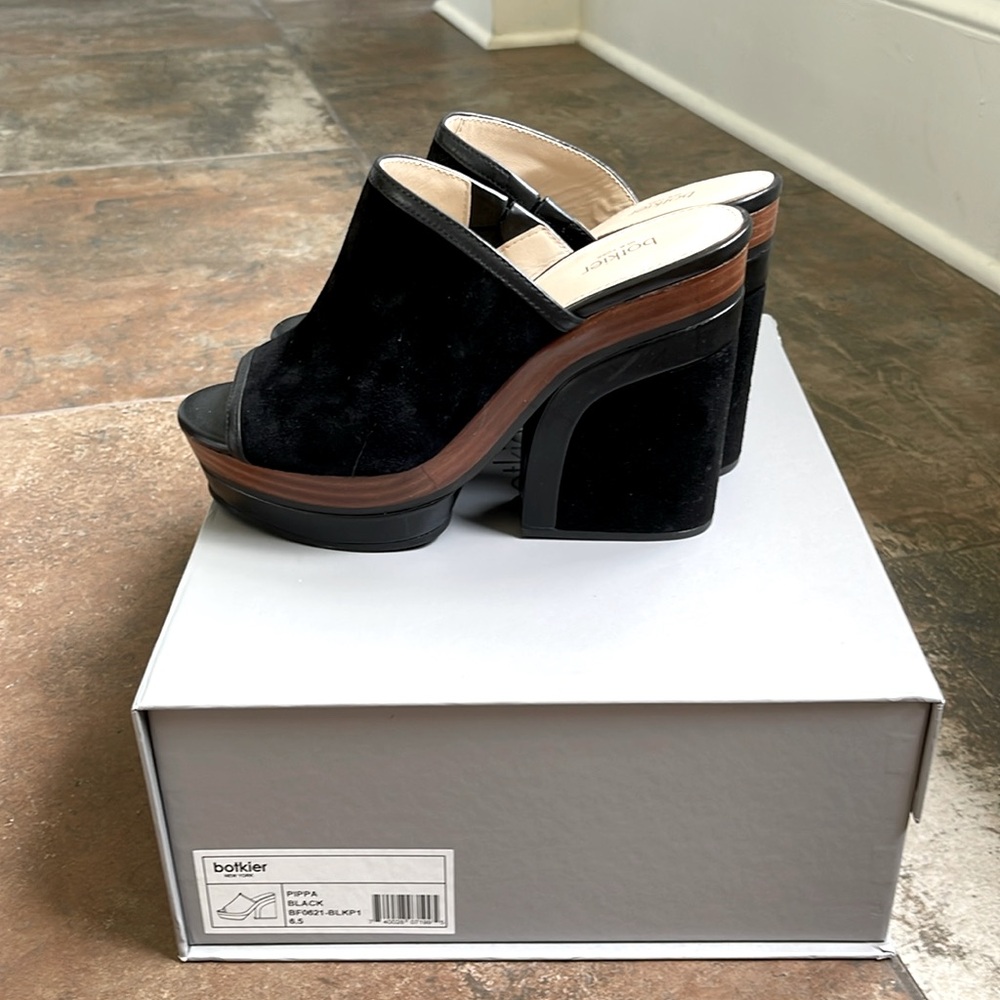 Botkier Pippa Black suede size 6.5.